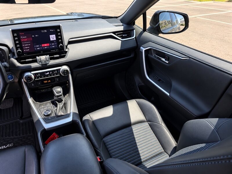 2022 Toyota RAV4 Hybrid XSE AWD SUV LOCAL TRADE IN TOYOTA RAV4 HYBRID AWD - Photo 16 - Scottsdale, AZ 85257
