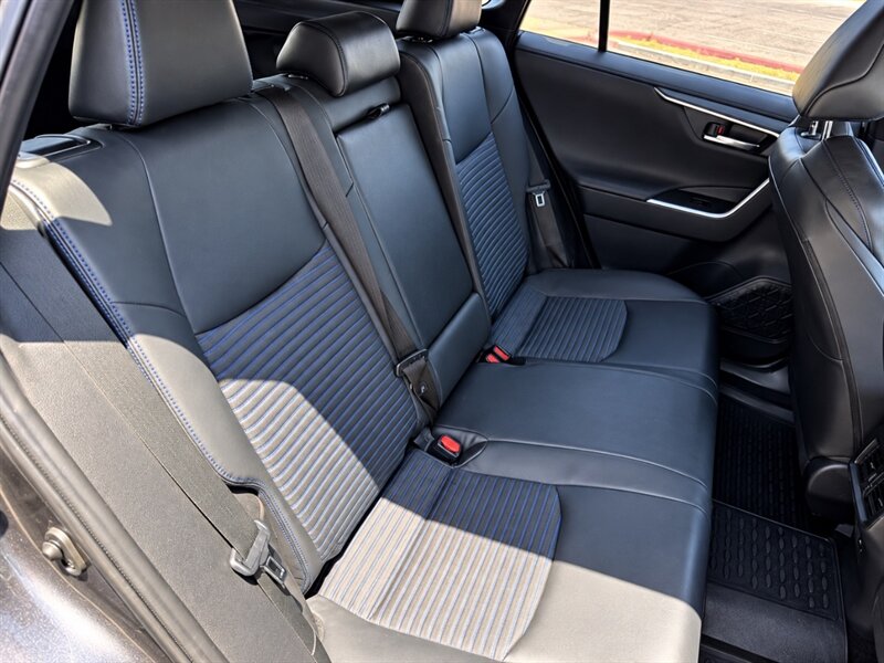 2022 Toyota RAV4 Hybrid XSE AWD SUV LOCAL TRADE IN TOYOTA RAV4 HYBRID AWD - Photo 19 - Scottsdale, AZ 85257