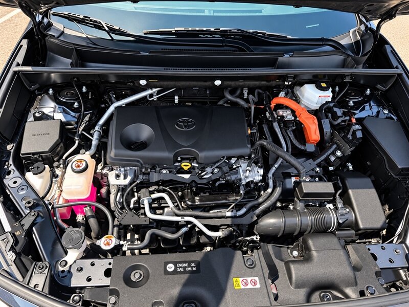 2022 Toyota RAV4 Hybrid XSE AWD SUV LOCAL TRADE IN TOYOTA RAV4 HYBRID AWD - Photo 10 - Scottsdale, AZ 85257