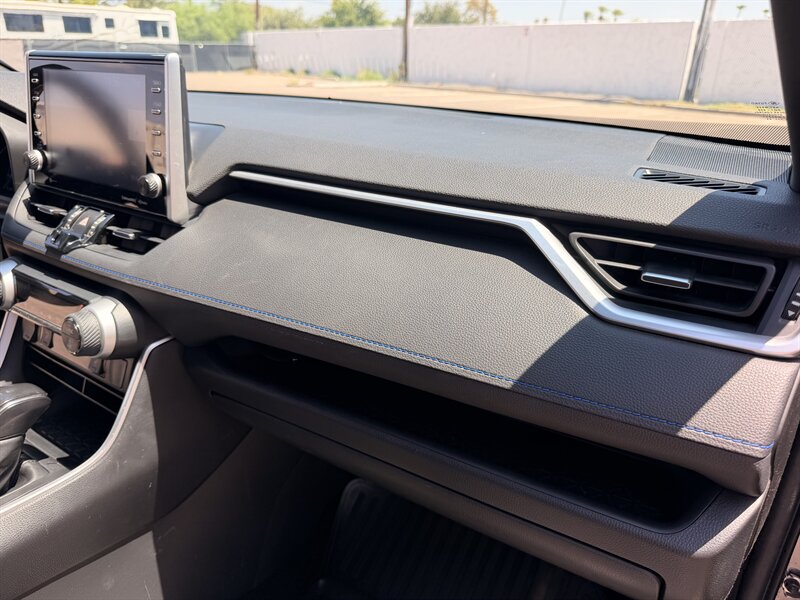 2022 Toyota RAV4 Hybrid XSE AWD SUV LOCAL TRADE IN TOYOTA RAV4 HYBRID AWD - Photo 33 - Scottsdale, AZ 85257