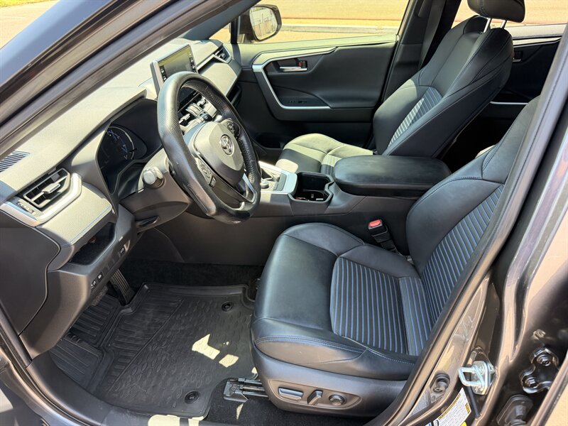 2022 Toyota RAV4 Hybrid XSE AWD SUV LOCAL TRADE IN TOYOTA RAV4 HYBRID AWD - Photo 12 - Scottsdale, AZ 85257