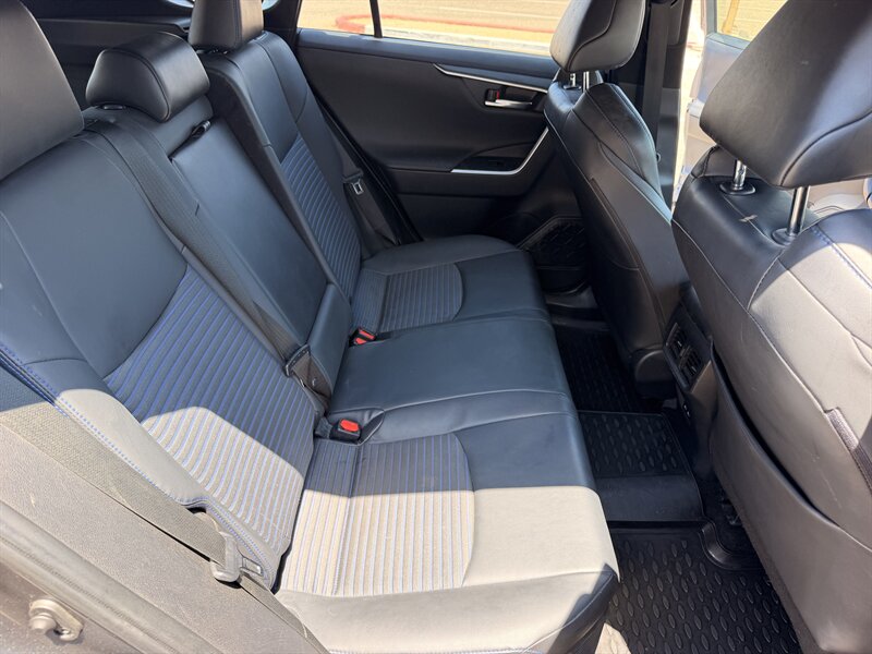 2022 Toyota RAV4 Hybrid XSE AWD SUV LOCAL TRADE IN TOYOTA RAV4 HYBRID AWD - Photo 37 - Scottsdale, AZ 85257