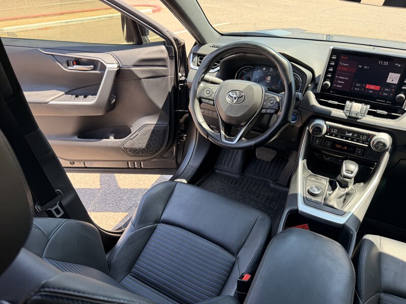 2022 Toyota RAV4 Hybrid XSE AWD SUV LOCAL TRADE IN TOYOTA RAV4 HYBRID AWD - Photo 23 - Scottsdale, AZ 85257