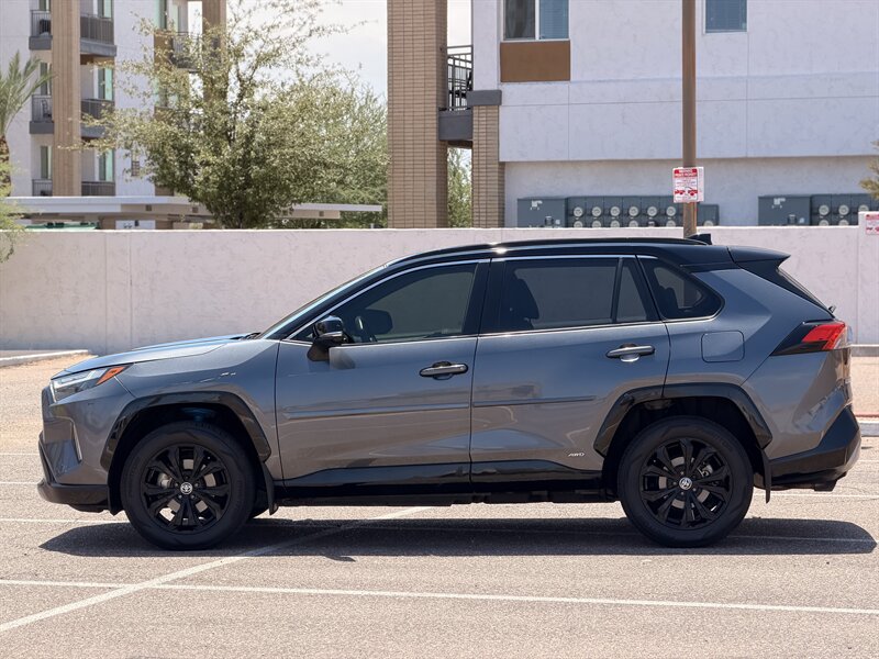 2022 Toyota RAV4 Hybrid XSE AWD SUV LOCAL TRADE IN TOYOTA RAV4 HYBRID AWD - Photo 7 - Scottsdale, AZ 85257
