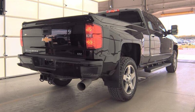 2018 Chevrolet Silverado 2500 LTZ DIESEL TRUCK 4WD Z71 OFF ROAD CHEVY SILVERADO  