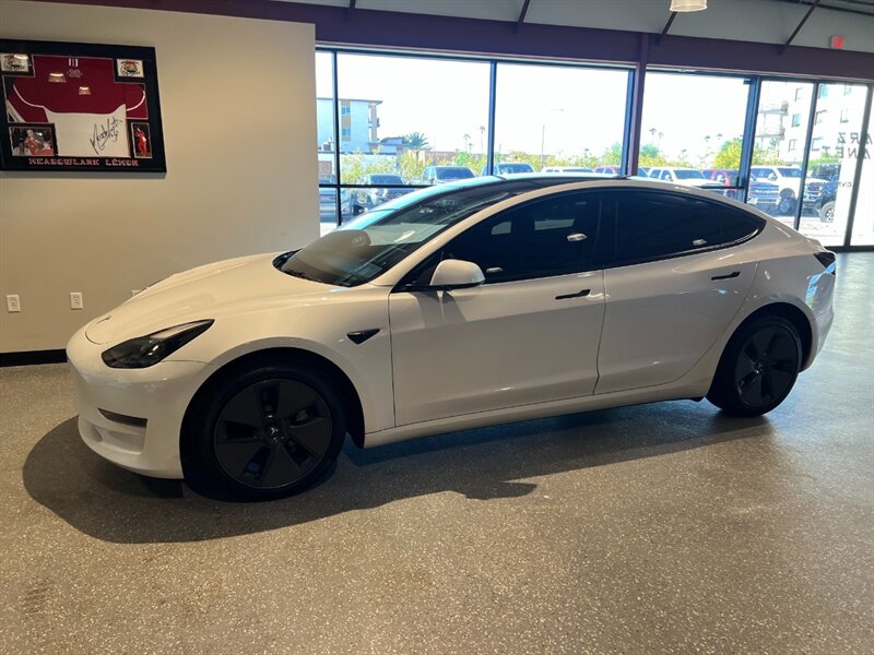 2023 Tesla Model 3 photo 2
