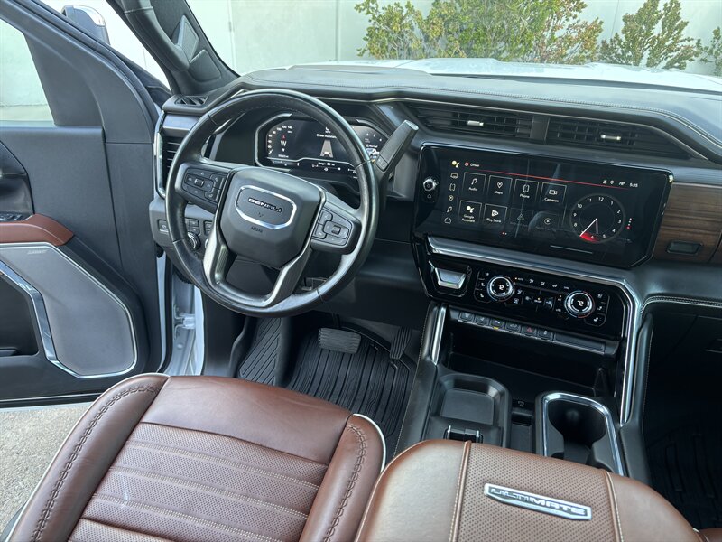 2024 GMC Sierra 3500 Denali Ultimate DUALLY DIESEL TRUCK 4WD GMC 3500 - Photo 30 - Scottsdale, AZ 85257