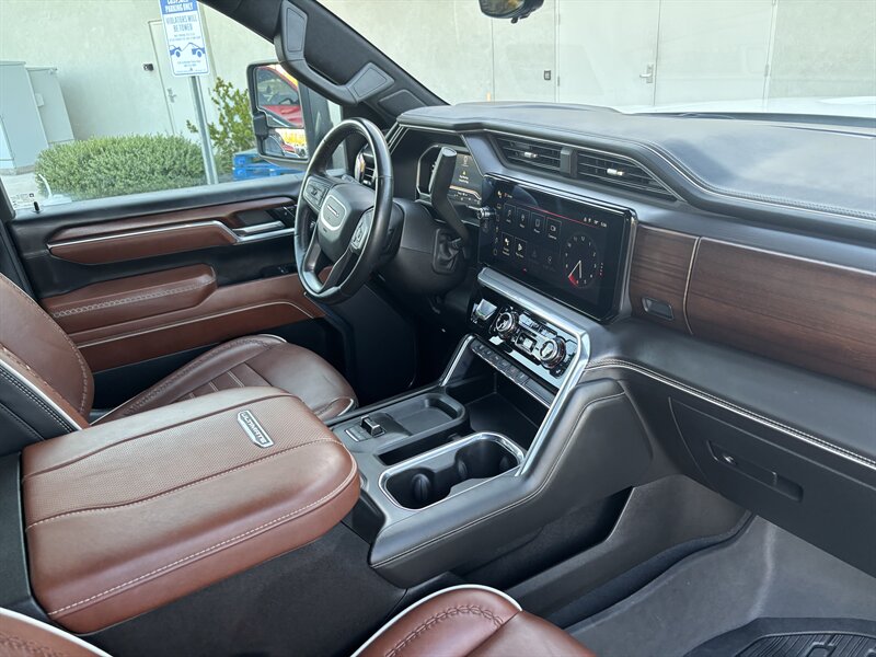 2024 GMC Sierra 3500 Denali Ultimate DUALLY DIESEL TRUCK 4WD GMC 3500 - Photo 37 - Scottsdale, AZ 85257