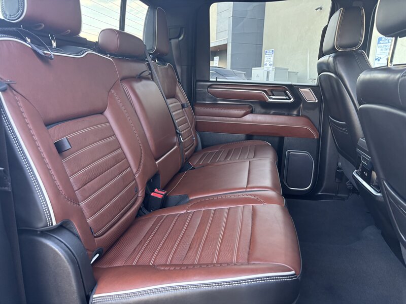 2024 GMC Sierra 3500 Denali Ultimate DUALLY DIESEL TRUCK 4WD GMC 3500 - Photo 40 - Scottsdale, AZ 85257