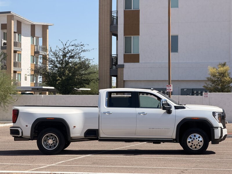 2024 GMC Sierra 3500 Denali Ultimate DUALLY DIESEL TRUCK 4WD GMC 3500 - Photo 3 - Scottsdale, AZ 85257