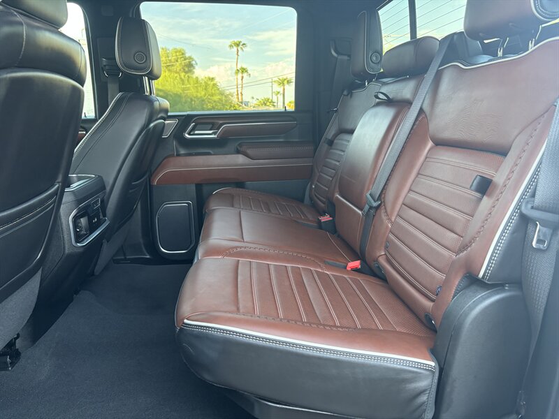 2024 GMC Sierra 3500 Denali Ultimate DUALLY DIESEL TRUCK 4WD GMC 3500 - Photo 43 - Scottsdale, AZ 85257