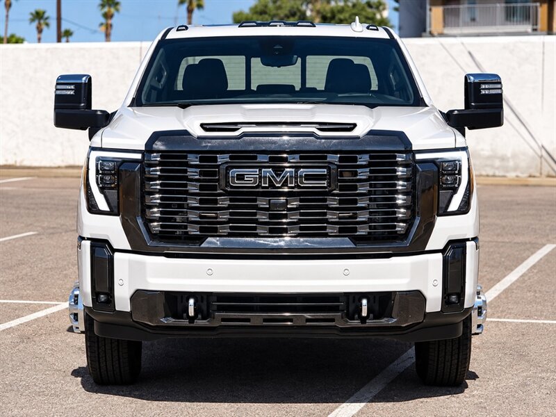 2024 GMC Sierra 3500 Denali Ultimate DUALLY DIESEL TRUCK 4WD GMC 3500 - Photo 9 - Scottsdale, AZ 85257
