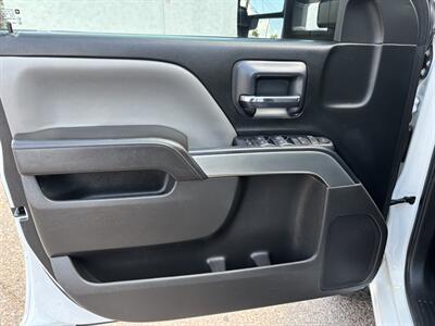 2018 Chevrolet Silverado 1500 4WD TRUCK CANOPY LOW MI CHEVY SILVERADO 1500 4X4   - Photo 12 - Scottsdale, AZ 85257