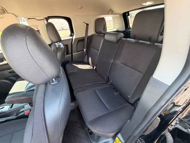 2012 Toyota FJ Cruiser 4WD SUV ARIZONA OWNED 97K MI TOYOTA FJ CRUISER 4X4 - Photo 10 - Scottsdale, AZ 85257