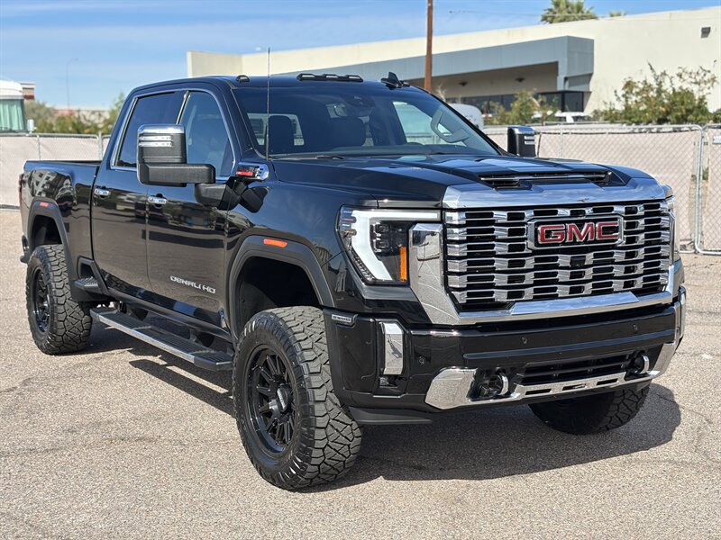 2024 GMC Sierra 3500 Denali LIFTED DIESEL TRUCK 4WD NEW NITTO TIRES 4X4  