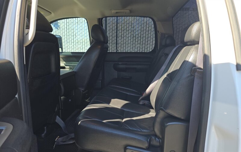 2011 Chevrolet Silverado 3500HD photo 6