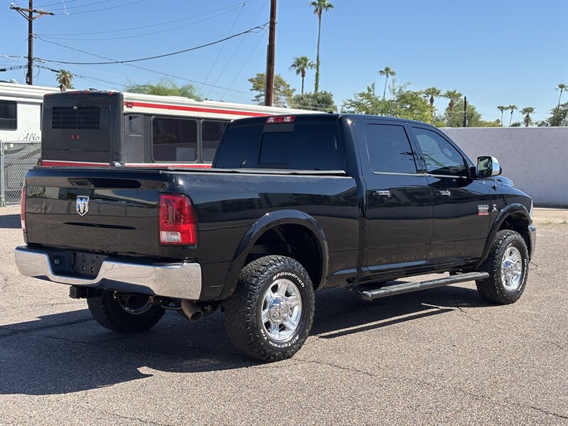 2012 Ram 2500 Laramie photo 3