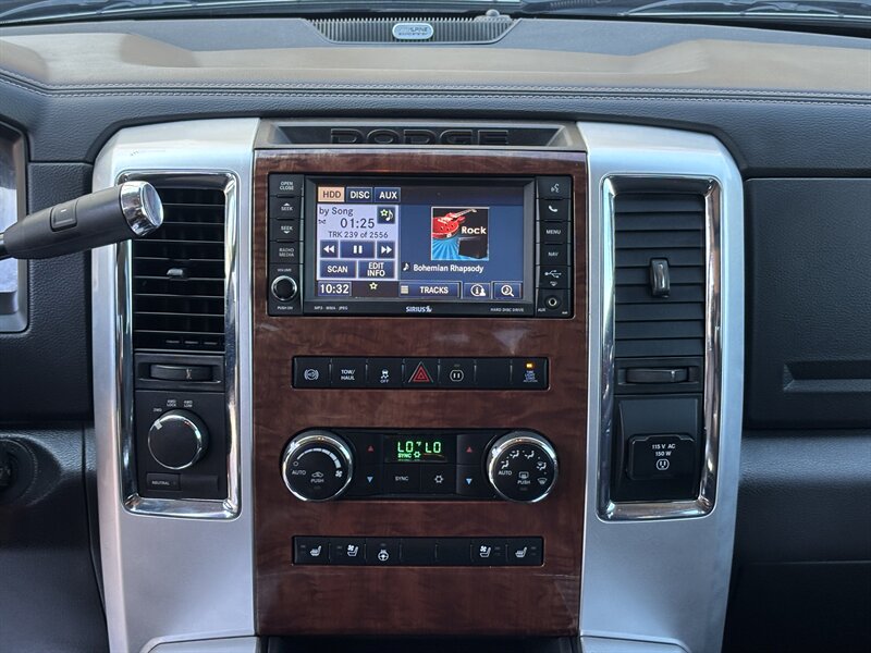 2012 Ram 2500 Laramie photo 23