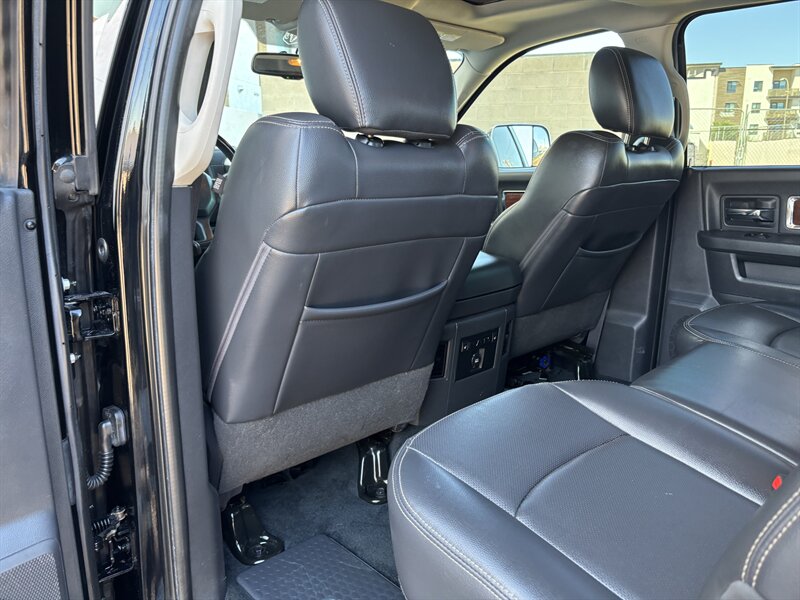 2012 Ram 2500 Laramie photo 39