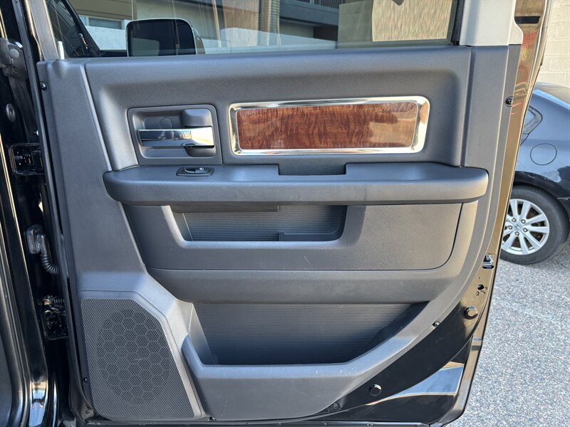 2012 Ram 2500 Laramie photo 34