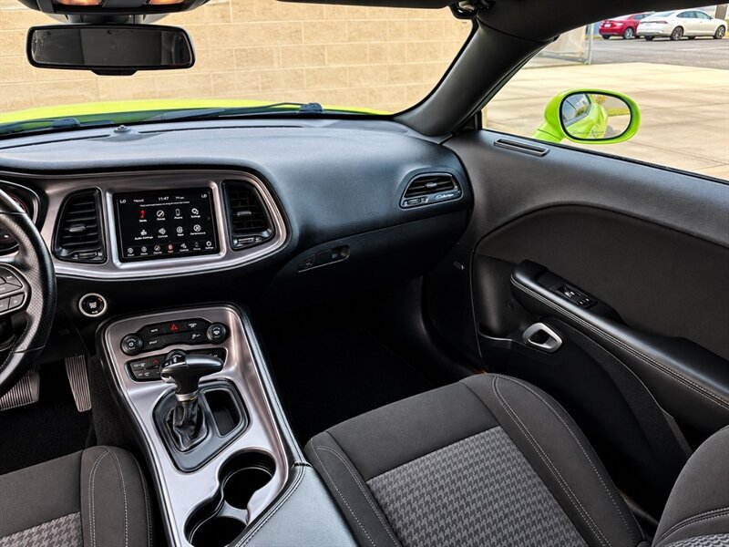 2023 Dodge Challenger CARFAX 1 OWNER VEHICLE BLACKTOP PKG DODGE COUPE - Photo 19 - Scottsdale, AZ 85257