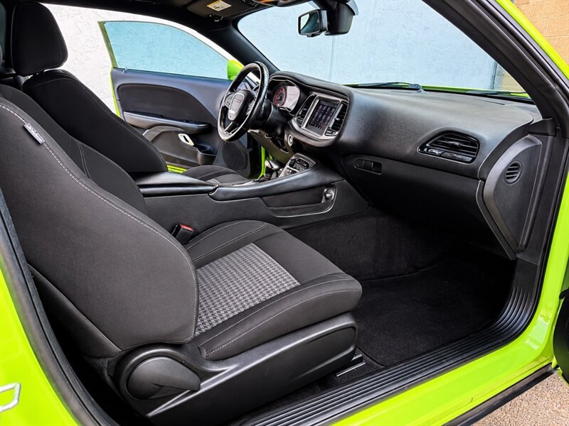 2023 Dodge Challenger CARFAX 1 OWNER VEHICLE BLACKTOP PKG DODGE COUPE - Photo 18 - Scottsdale, AZ 85257