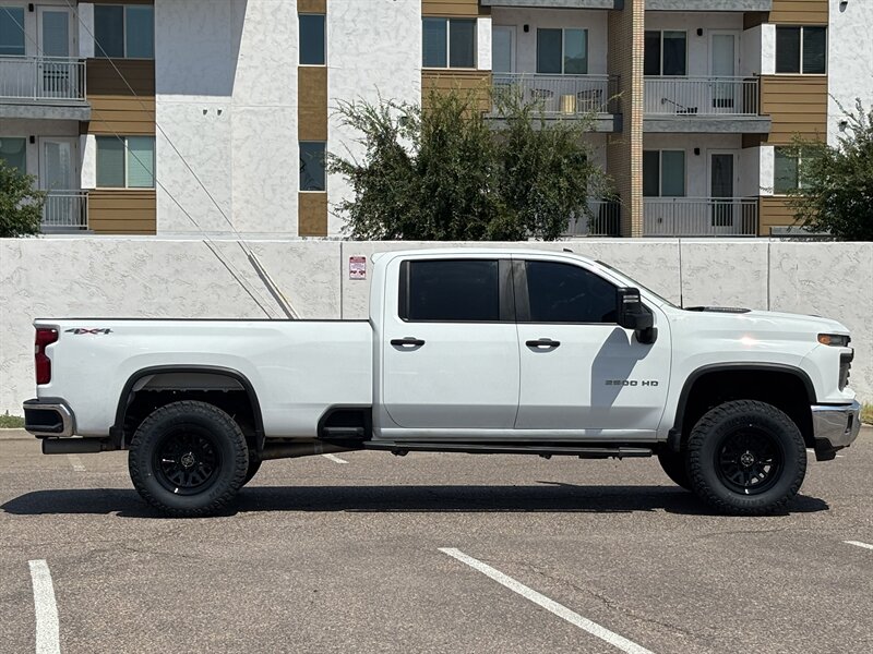 2024 Chevrolet Silverado 2500 LIFTED LONG BED DIESEL TRUCK 4WD 3 " LIFT 37 " TIRES - Photo 3 - Scottsdale, AZ 85257