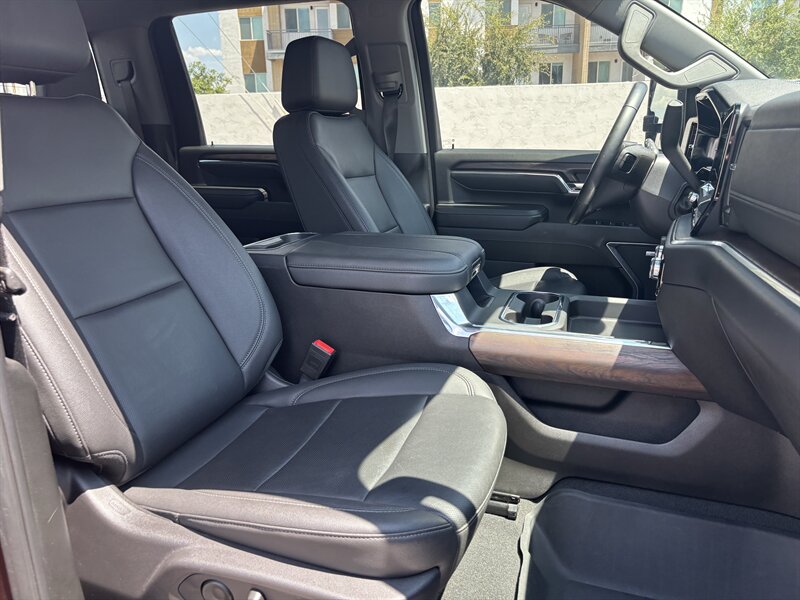 2024 GMC Sierra 2500 SLT DIESEL TRUCK 4WD REDWOOD METAL GMC SIERRA 2500 - Photo 36 - Scottsdale, AZ 85257