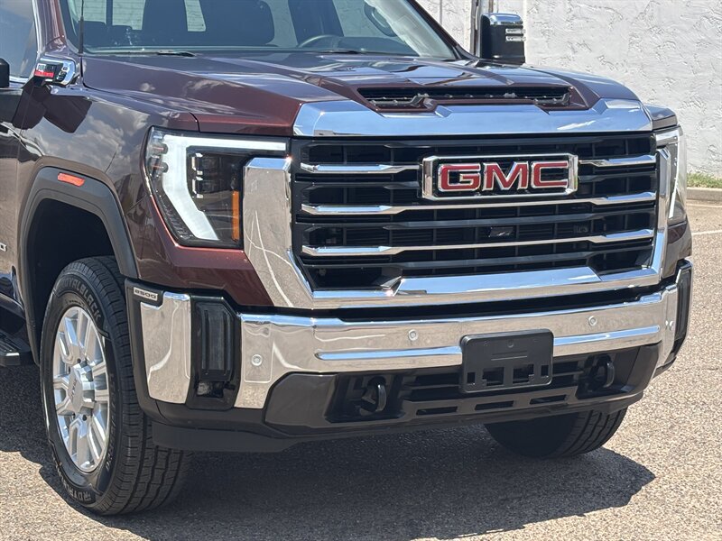 2024 GMC Sierra 2500 SLT DIESEL TRUCK 4WD REDWOOD METAL GMC SIERRA 2500 - Photo 10 - Scottsdale, AZ 85257