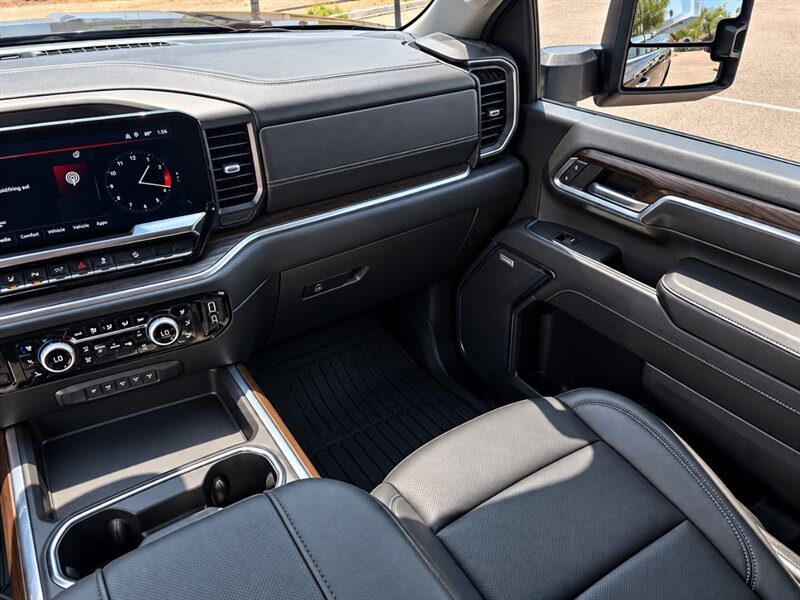 2024 GMC Sierra 2500 SLT DIESEL TRUCK 4WD REDWOOD METAL GMC SIERRA 2500 - Photo 13 - Scottsdale, AZ 85257