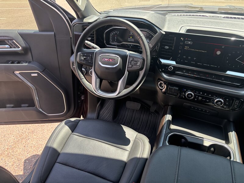 2024 GMC Sierra 2500 SLT DIESEL TRUCK 4WD REDWOOD METAL GMC SIERRA 2500 - Photo 30 - Scottsdale, AZ 85257