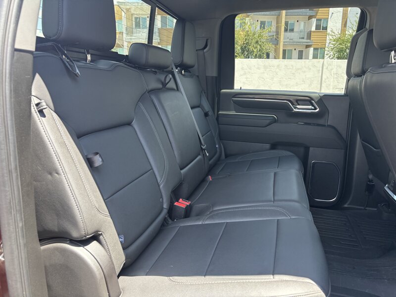 2024 GMC Sierra 2500 SLT DIESEL TRUCK 4WD REDWOOD METAL GMC SIERRA 2500 - Photo 43 - Scottsdale, AZ 85257