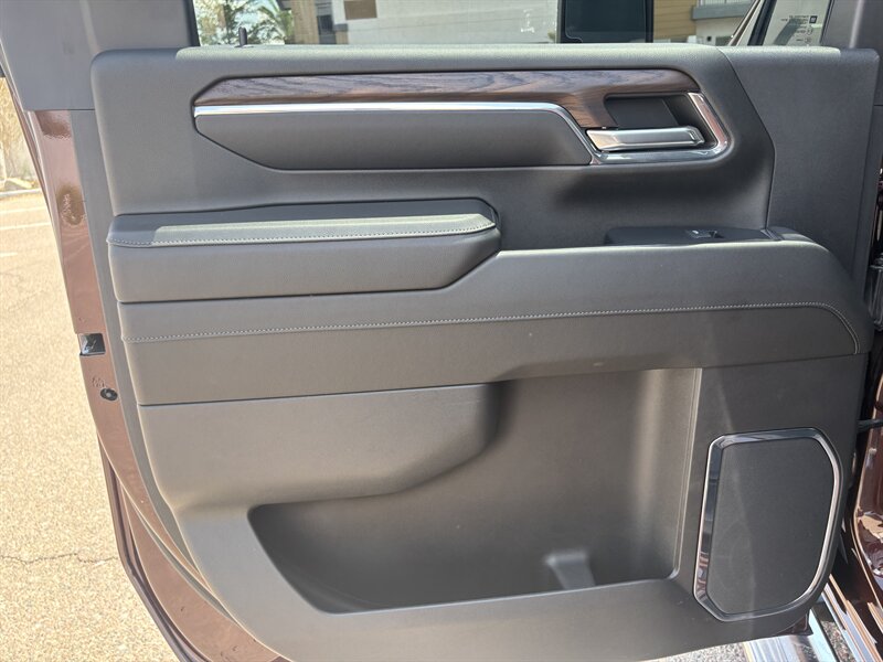 2024 GMC Sierra 2500 SLT DIESEL TRUCK 4WD REDWOOD METAL GMC SIERRA 2500 - Photo 44 - Scottsdale, AZ 85257