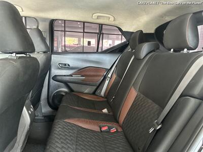 2022 Nissan Kicks SR LOW MILES CARFAX 1 OWNER GAS SAVER NISSAN KICKS   - Photo 11 - Scottsdale, AZ 85257