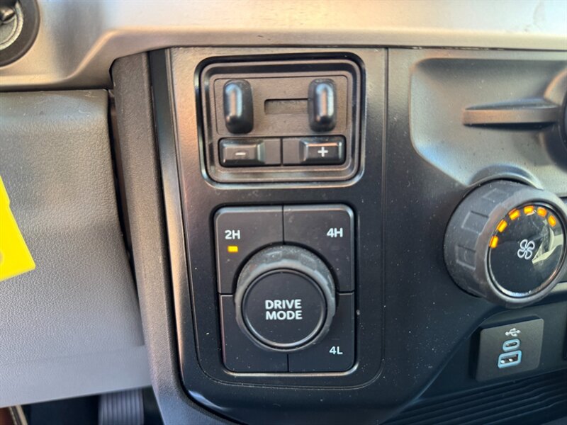 2023 Ford F-350 Super Duty DUALLY DIESEL TRUCK 4WD 25K MI F350 4X4 - Photo 25 - Scottsdale, AZ 85257