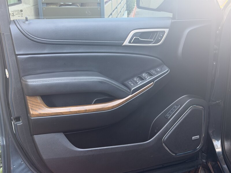 2019 GMC Yukon XL Denali 4WD SUV 74K MSRP 3RD ROW GMC YUKON XL - Photo 13 - Scottsdale, AZ 85257