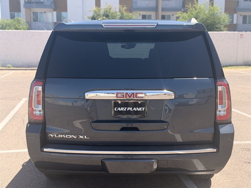 2019 GMC Yukon XL Denali 4WD SUV 74K MSRP 3RD ROW GMC YUKON XL - Photo 4 - Scottsdale, AZ 85257