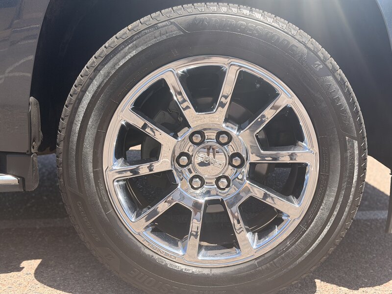 2019 GMC Yukon XL Denali 4WD SUV 74K MSRP 3RD ROW GMC YUKON XL - Photo 11 - Scottsdale, AZ 85257