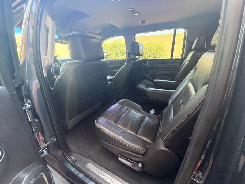 2019 GMC Yukon XL Denali 4WD SUV 74K MSRP 3RD ROW GMC YUKON XL - Photo 35 - Scottsdale, AZ 85257
