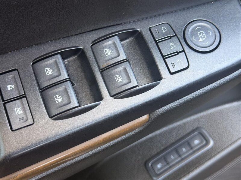 2019 GMC Yukon XL Denali 4WD SUV 74K MSRP 3RD ROW GMC YUKON XL - Photo 14 - Scottsdale, AZ 85257