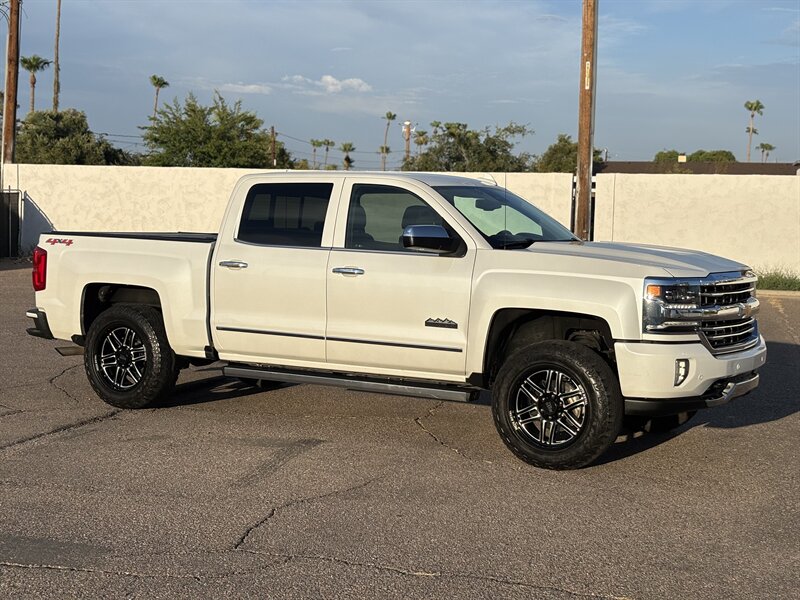 2017 Chevrolet Silverado 1500 High Country 4WD TRUCK 1-OWNER CHEVY SILVERADO 4X4  