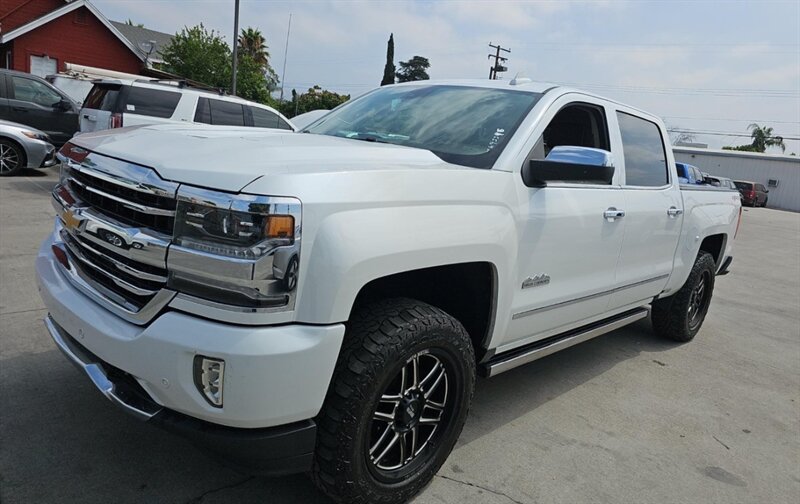 2017 Chevrolet Silverado 1500 High Country 4WD TRUCK 1-OWNER CHEVY SILVERADO 4X4 - Photo 1 - Scottsdale, AZ 85257