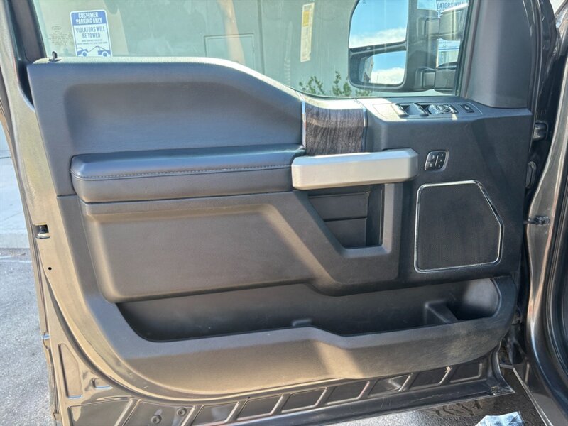 2019 Ford F-350 Super Duty Lariat LIFTED DIESEL TRUCK 4WD 37 " TIRE - Photo 11 - Scottsdale, AZ 85257