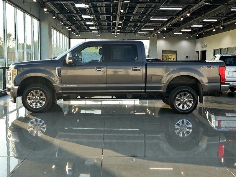 2019 Ford F-350 Super Duty Lariat DIESEL TRUCK 4WD FORD F350 4X4 - Photo 8 - Scottsdale, AZ 85257
