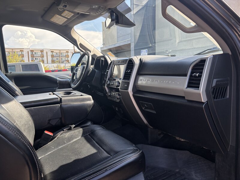 2019 Ford F-350 Super Duty Lariat LIFTED DIESEL TRUCK 4WD 37 " TIRE - Photo 25 - Scottsdale, AZ 85257