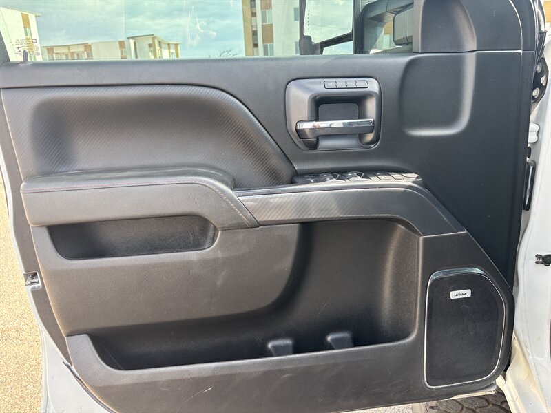 2019 Gmc Sierra 2500 SLT photo 10