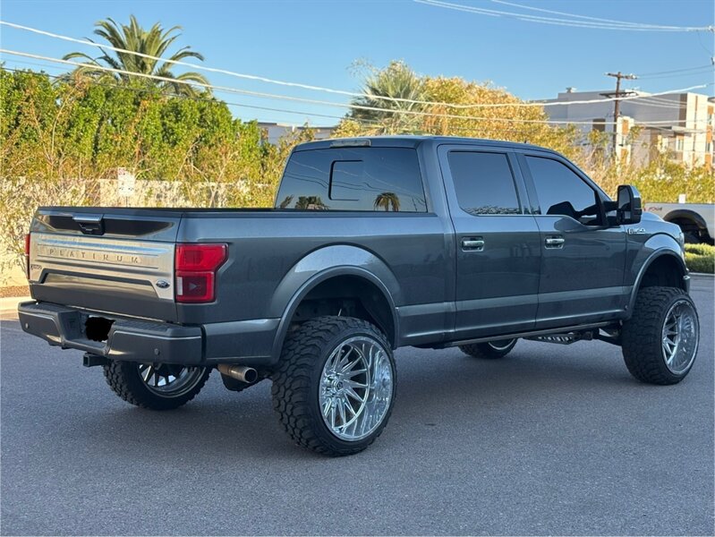 2018 Ford F-150 Platinum photo 2