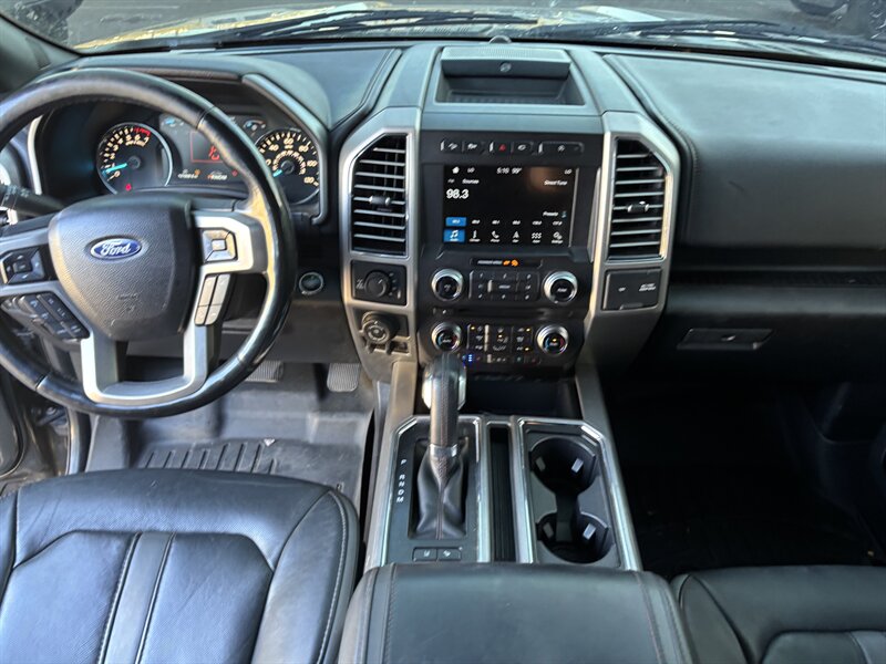 2018 Ford F-150 Platinum photo 25