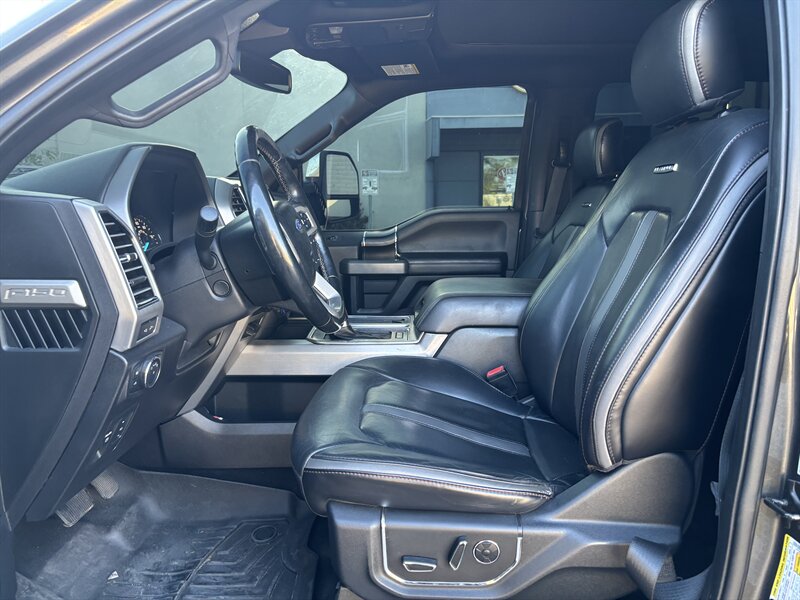 2018 Ford F-150 Platinum photo 10