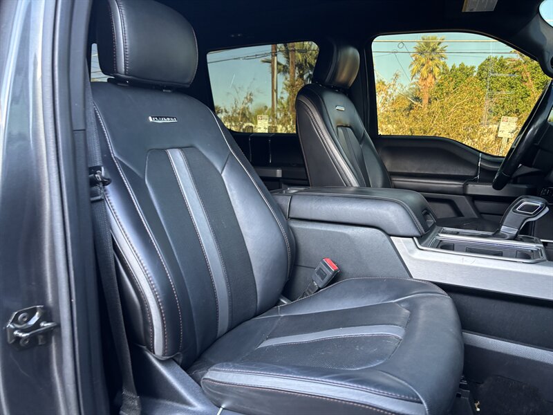 2018 Ford F-150 Platinum photo 29